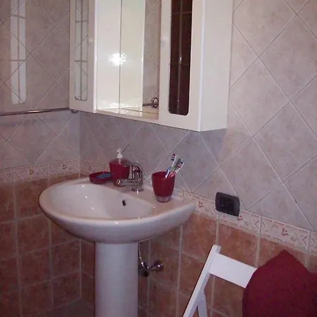 Alojamento de Acomodação e Pequeno-almoço Kazakova *